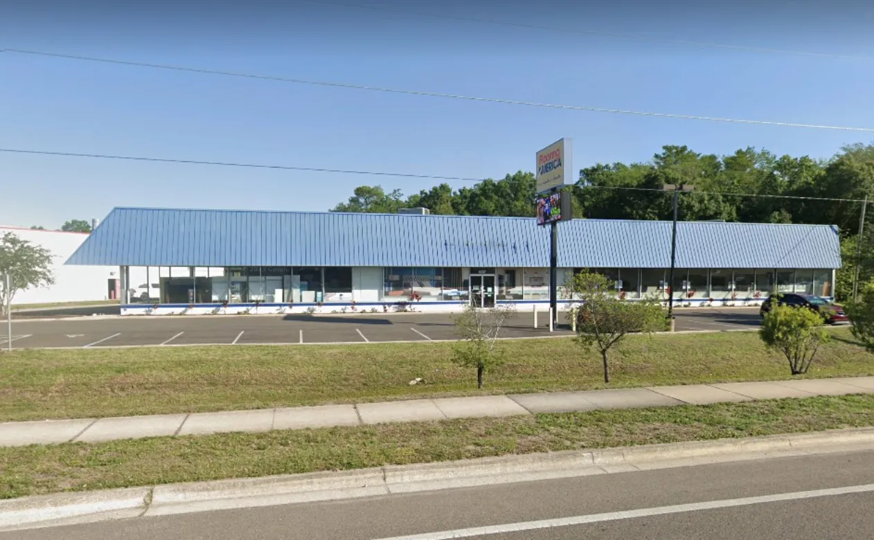 Orlando showroom Carr's Flooring America